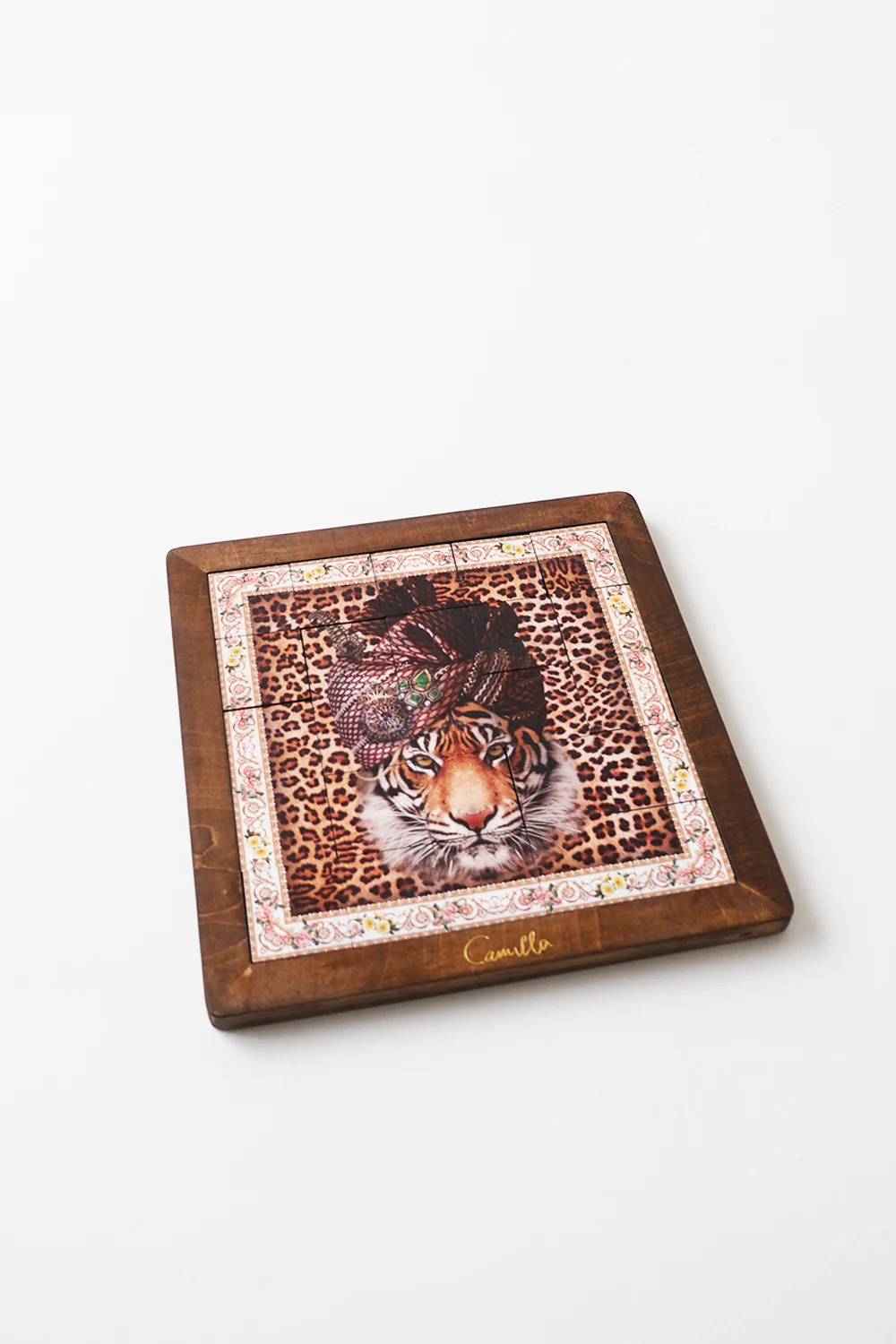 WOODEN DOUBLE SIDED PUZZLE VIP HOLIDAY GIFT HOUSE OF THE SUN VIP HOLIDAY GIFT - Image 3