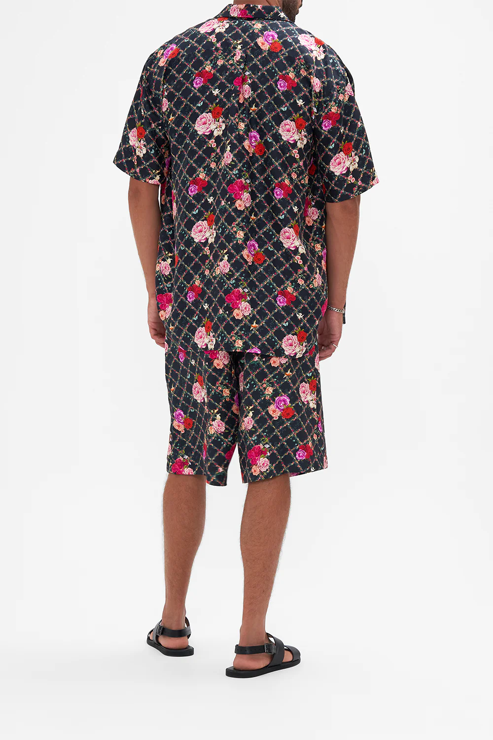 FIXED WAIST MID LENGTH WALK SHORT RESERVATION FOR LOVE - Image 2