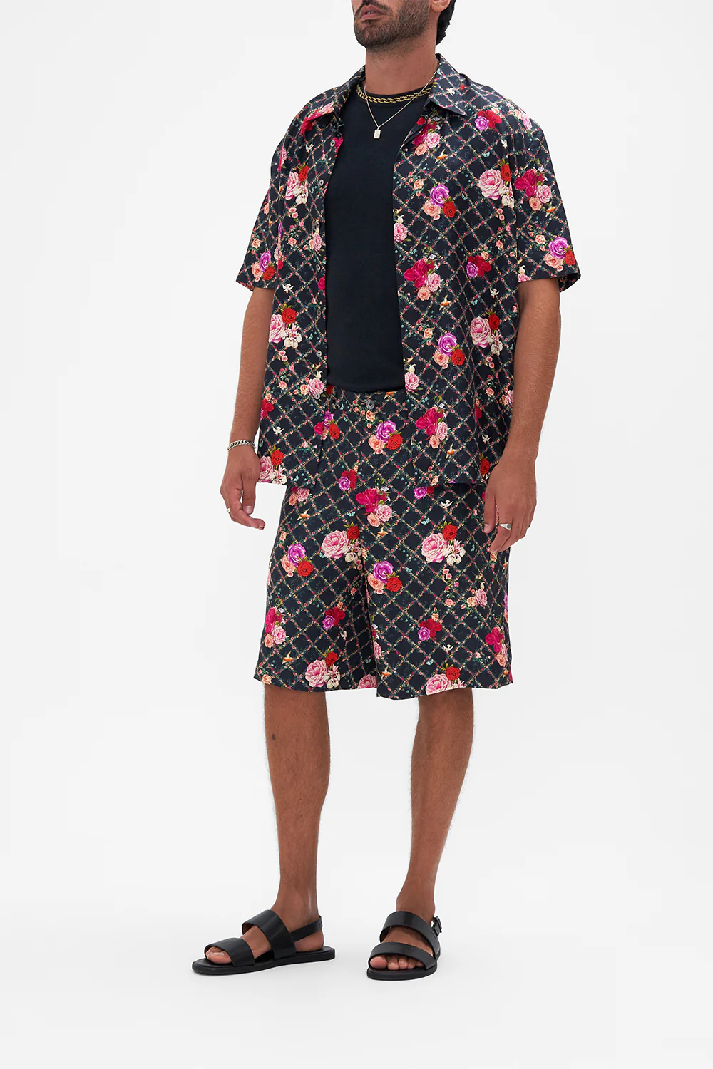 FIXED WAIST MID LENGTH WALK SHORT RESERVATION FOR LOVE - Image 4