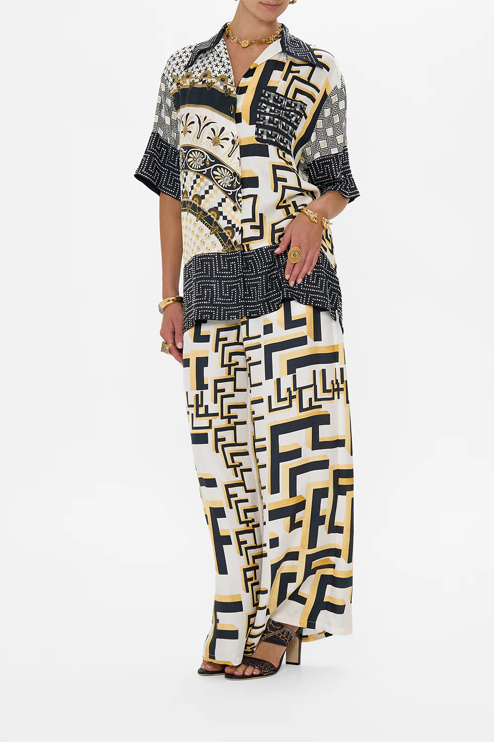 OVERSIZED SHIRT WITH POCKET TEMPLES OF DENDARA - Image 4