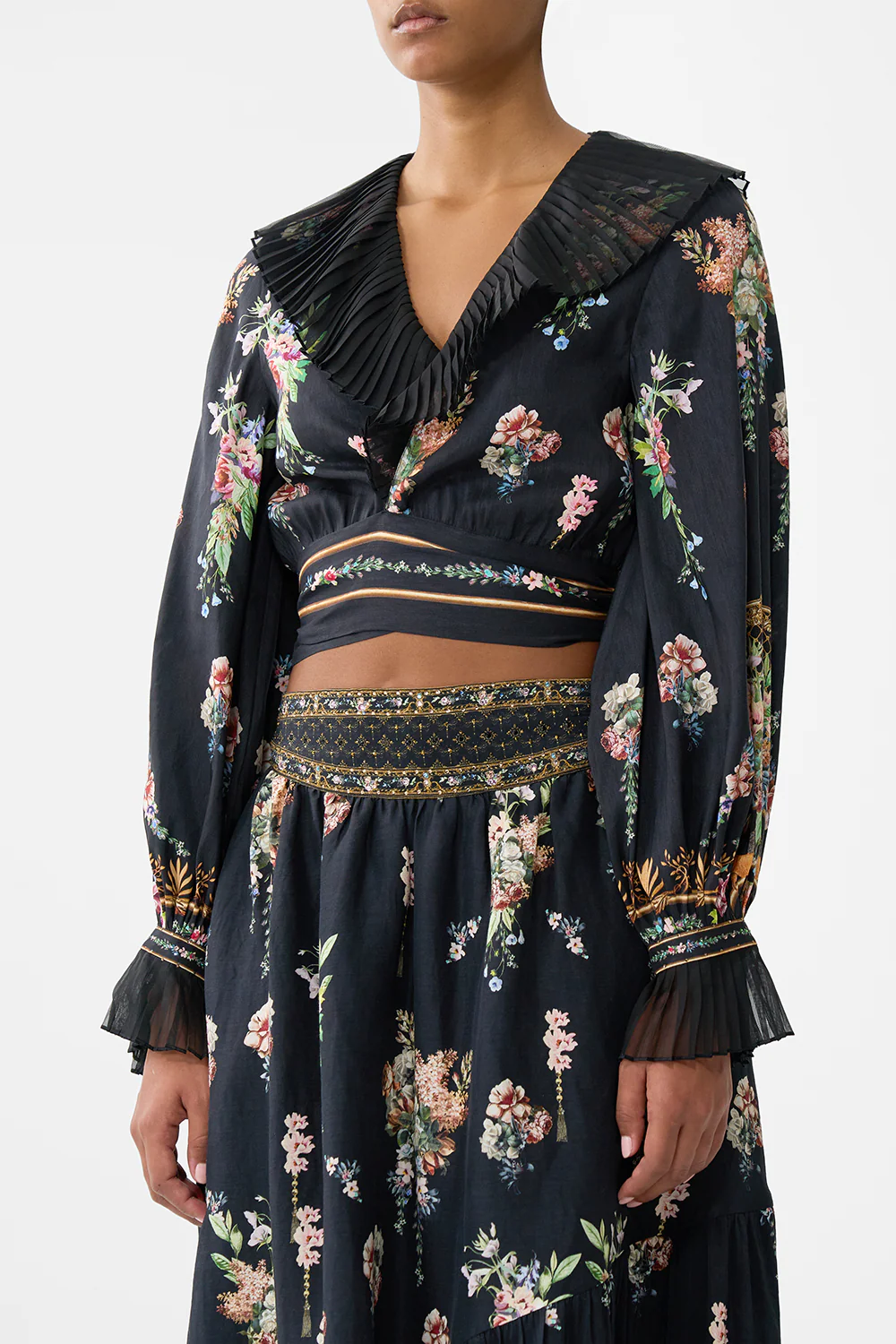 CROPPED WRAP TOP WITH PLEATED DETAIL NOBLE ENDEAVOURS - Image 5