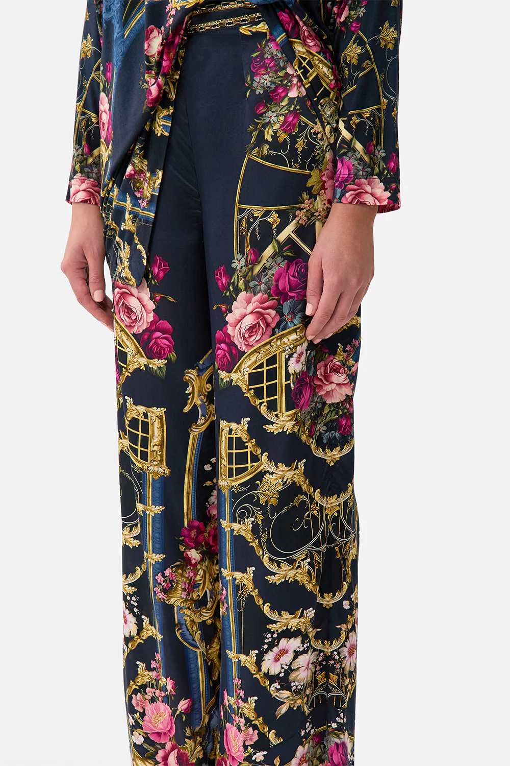 MINIMAL WIDE LEG PANT ORNATE ON A PLATE - Image 5