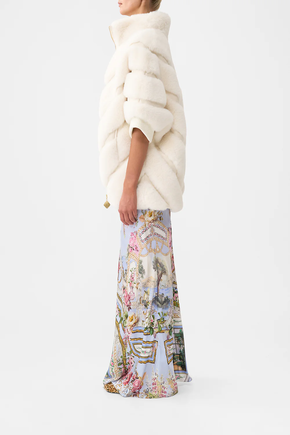 FAUX FUR SHORT SLEEVE SLOUCH JACKET TILED IN TIME - Image 4