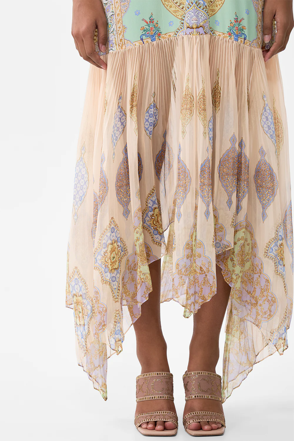 MINIMAL SLIP WITH PLEATED CHIFFON SKIRT EAST OF ISTANBUL - Image 6