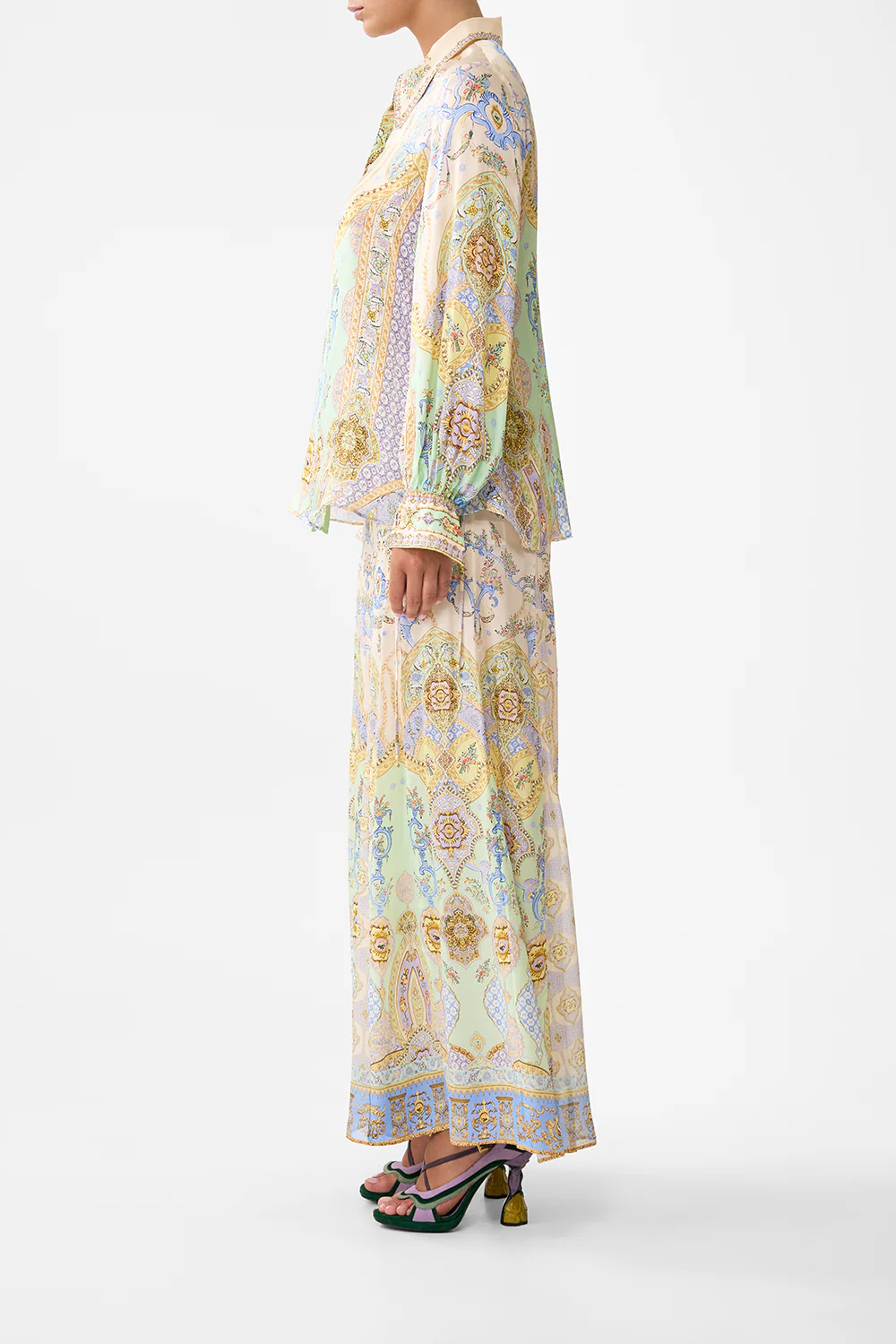 CURVED COLLAR BLOUSE EAST OF ISTANBUL - Image 4