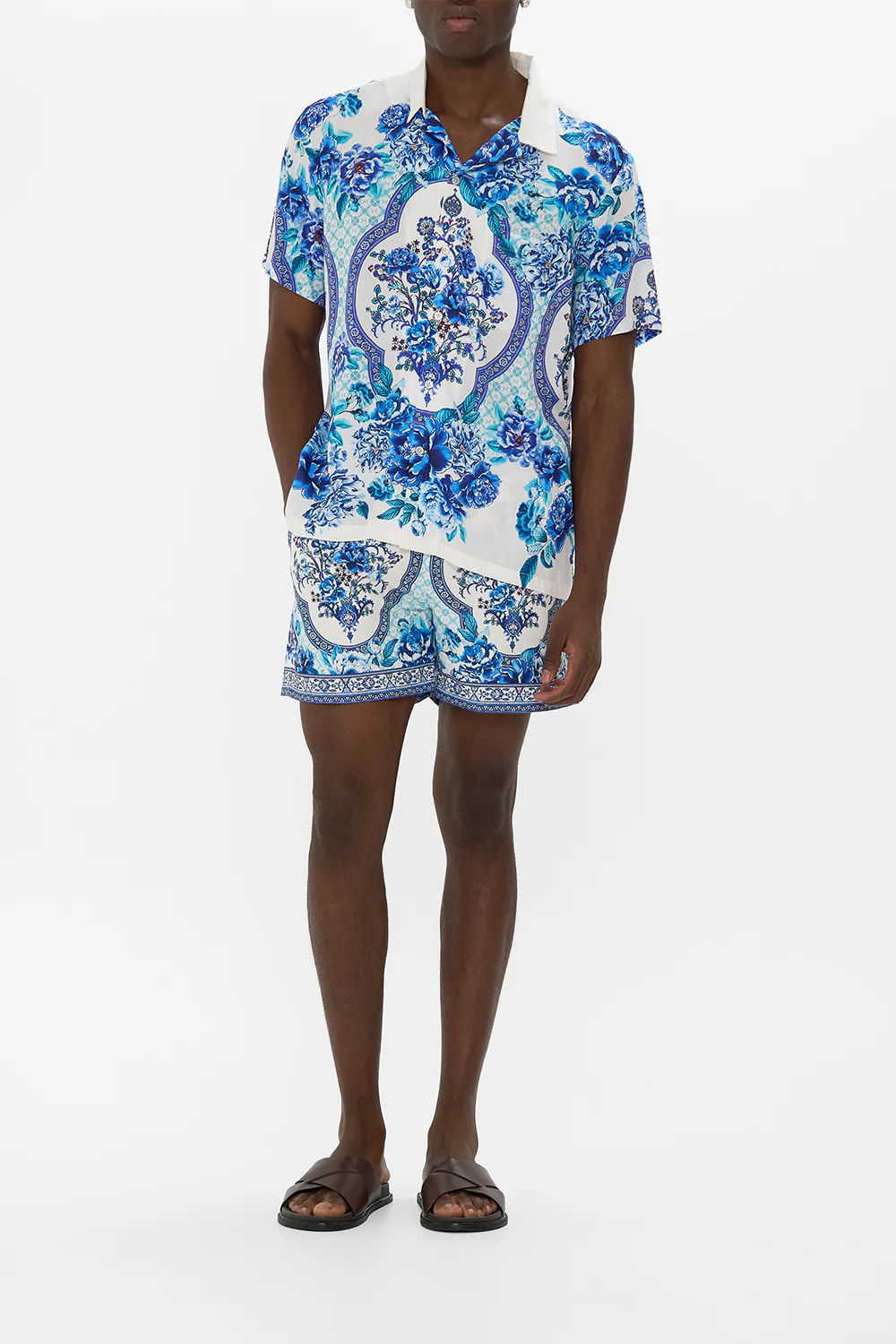 SHORT SLEEVE CAMP COLLARED SHIRT A CERAMIC GARDEN