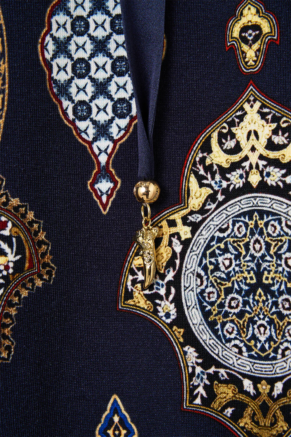 SILK BAND OVERSIZED HOODIE WITH POCKETS THE IMPERIAL GATE - Image 7