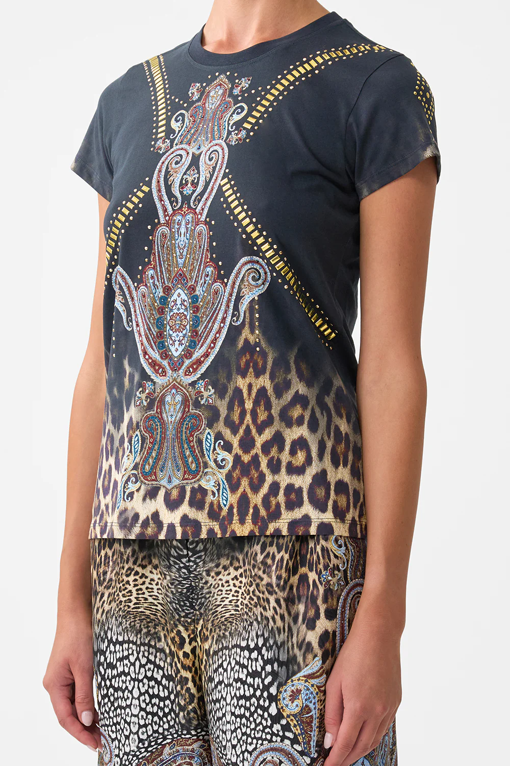 SLIM FIT ROUND NECK T-SHIRT ISTANBUL ANIMALIA - Image 5