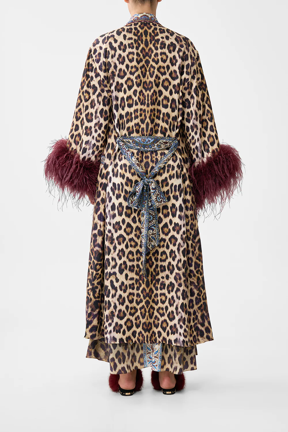 LONG ROBE WITH FLARED SLEEVE ISTANBUL ANIMALIA - Image 2