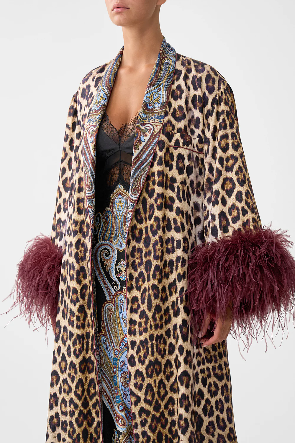 LONG ROBE WITH FLARED SLEEVE ISTANBUL ANIMALIA - Image 5