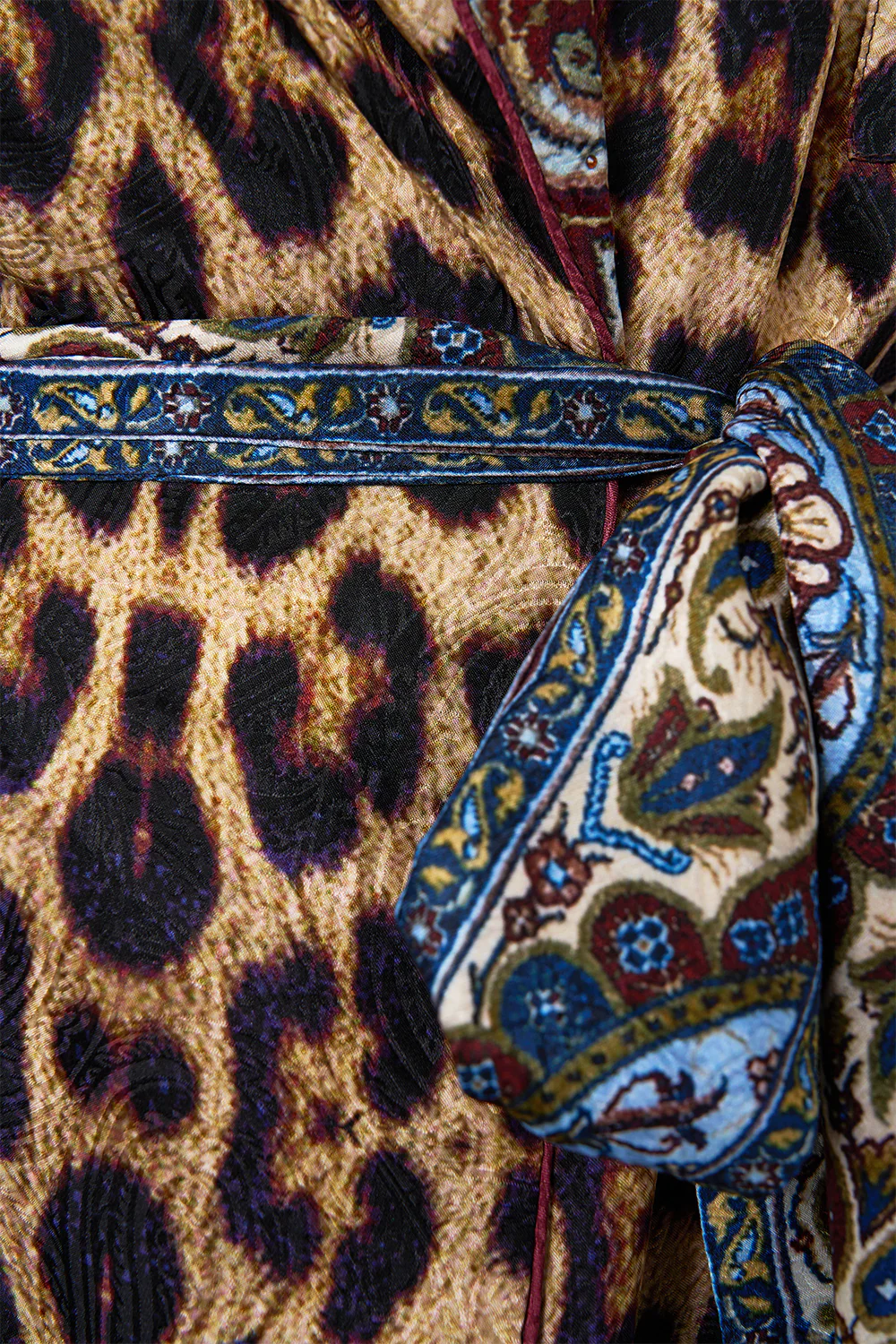 LONG ROBE WITH FLARED SLEEVE ISTANBUL ANIMALIA - Image 9