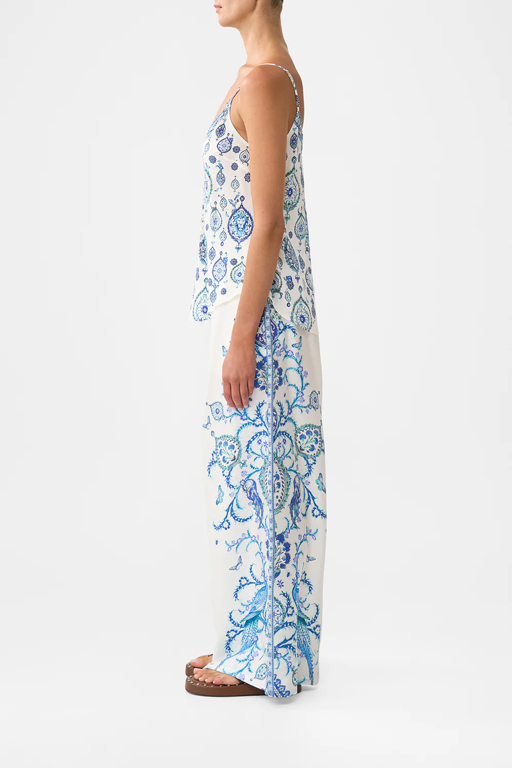 V-NECK BIAS CAMI ISNIK LULLABY - Image 4