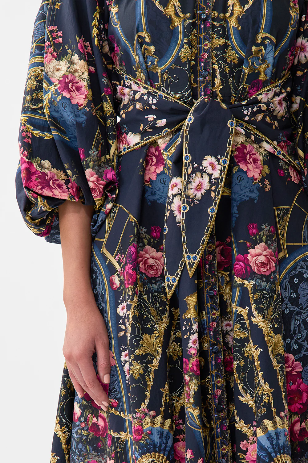 WAIST TIE SHIRT DRESS WITH BUBBLE SLEEVE ORNATE ON A PLATE - Image 6