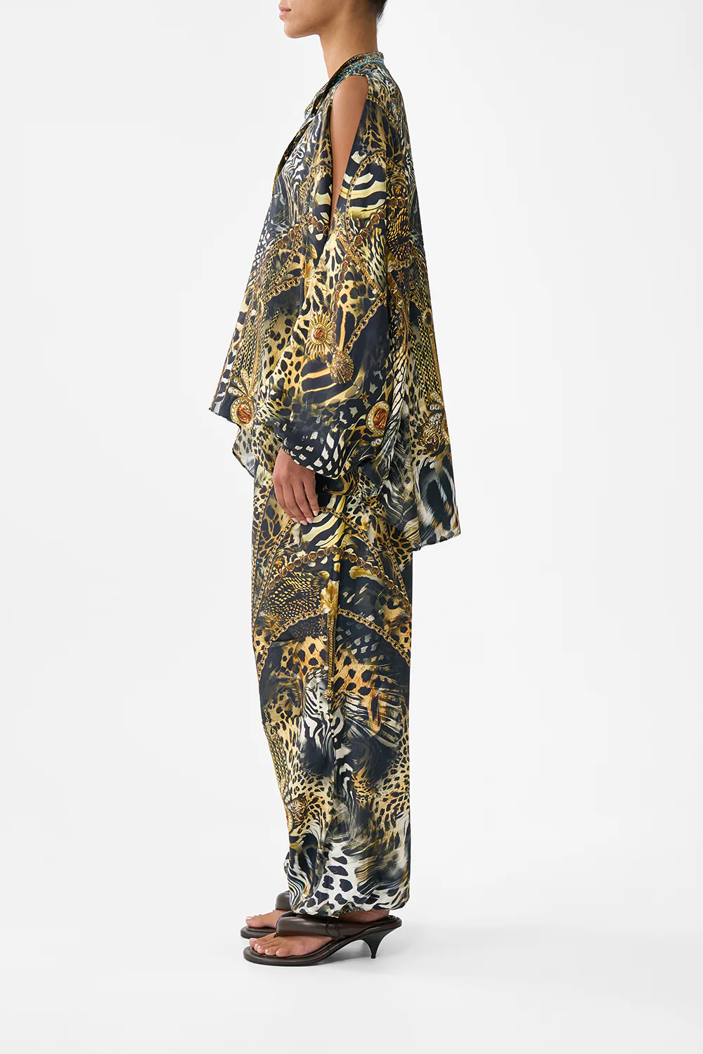 MANDARIN COLLAR COLD SHOULDER BLOUSE FELINE FOLKLORE - Image 4
