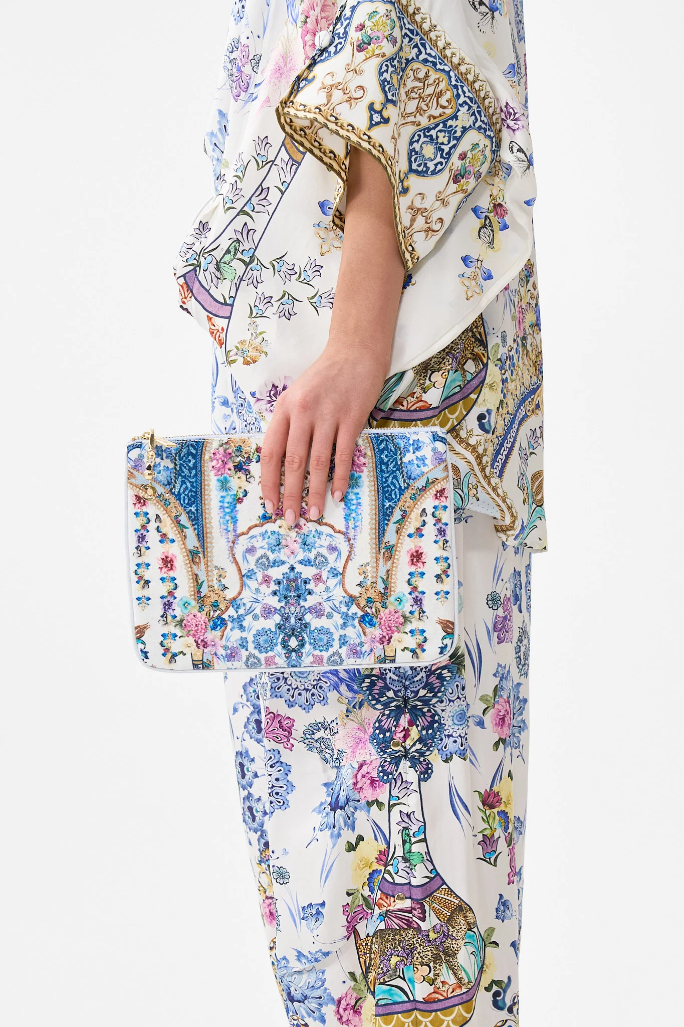 SMALL CANVAS CLUTCH ALL ABOUT THAT LACE - Image 5