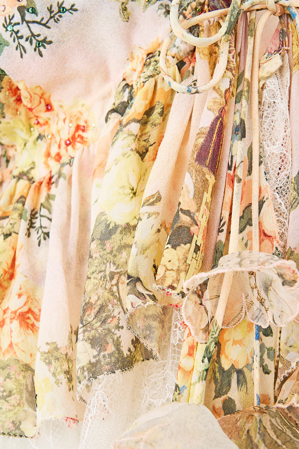 COLD SHOULDER RUFFLE TOP TWILIGHT IN ISTANBUL - Image 7