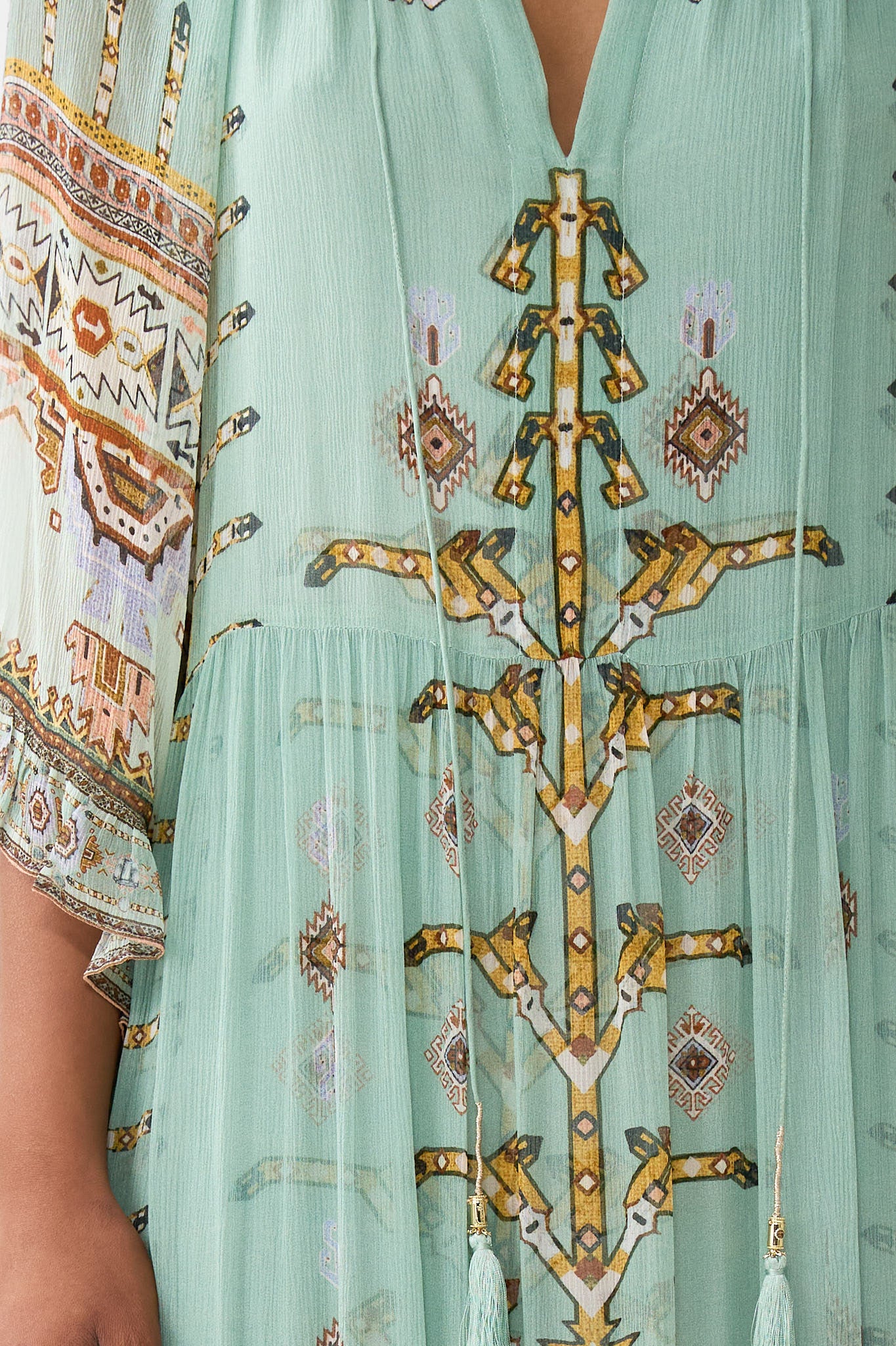 WIDE SLEEVE GATHERED DRESS LEGEND HAS IT - Image 6