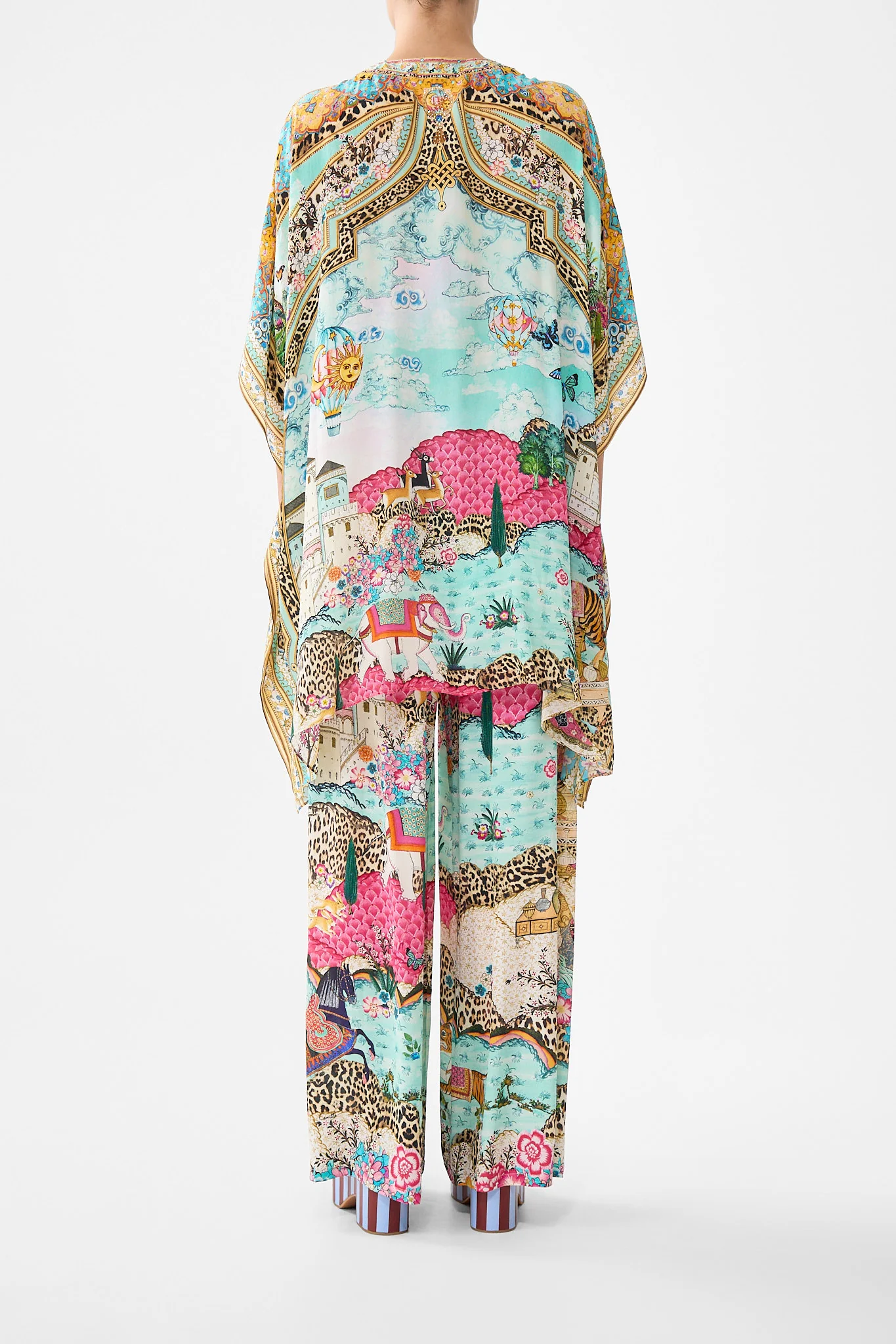 SHORT LACE UP KAFTAN MINIATURE MOMENTS - Image 2