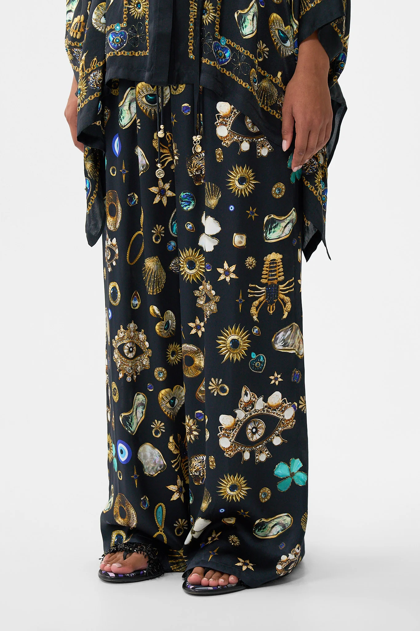 STRAIGHT LEG PANT AMULETS AND ALCHEMY - Image 5