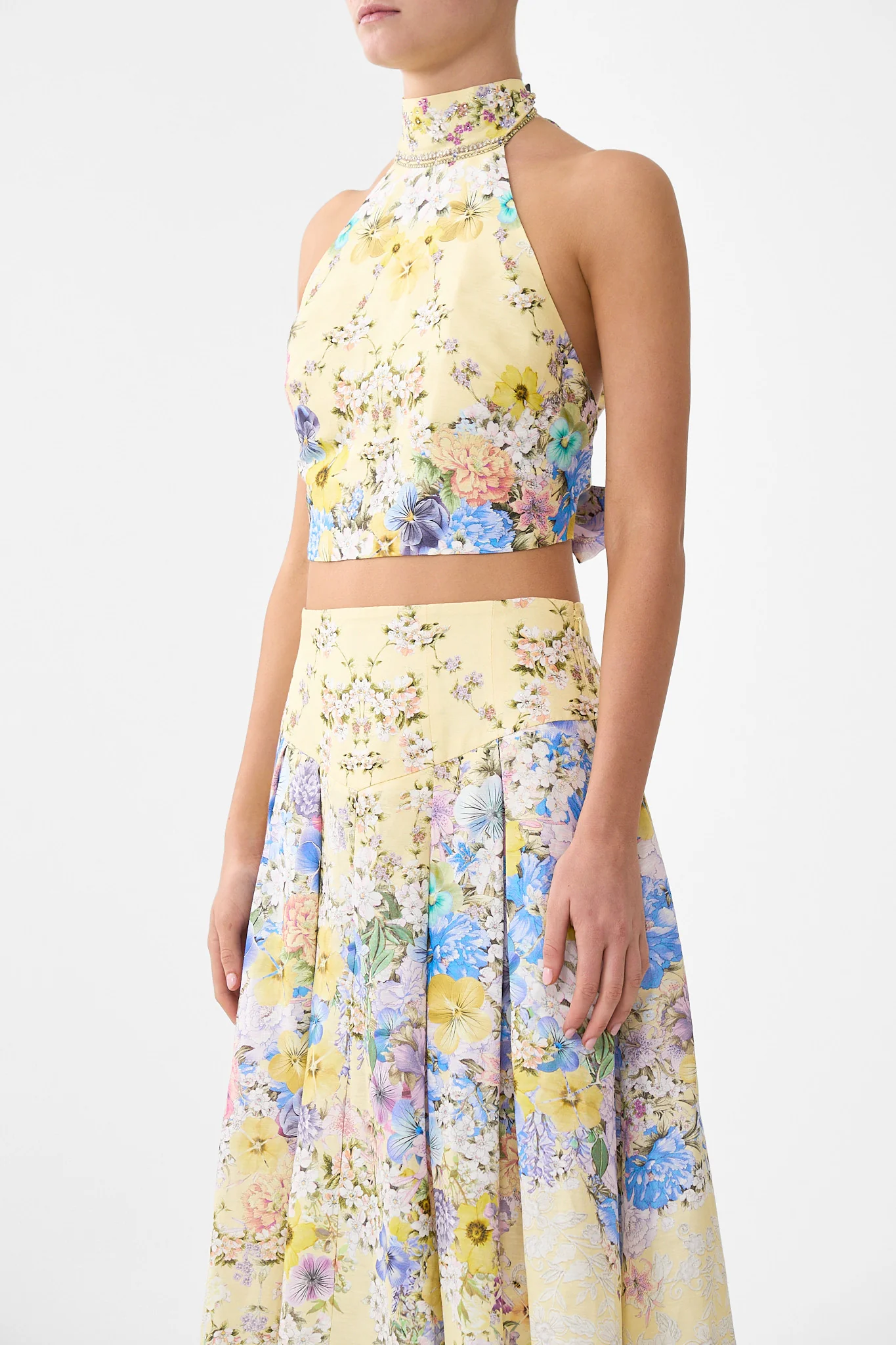 HALTER TIE BACK TOP DARLING BUDS - Image 5