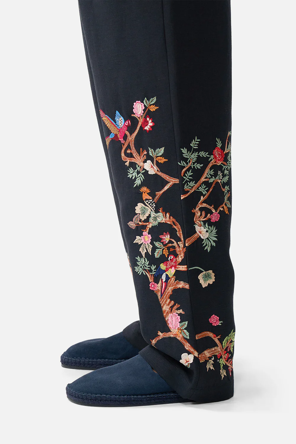 EMBROIDERED TAILORED LOUNGE PANT SULTANS AND QUEENS - Image 6