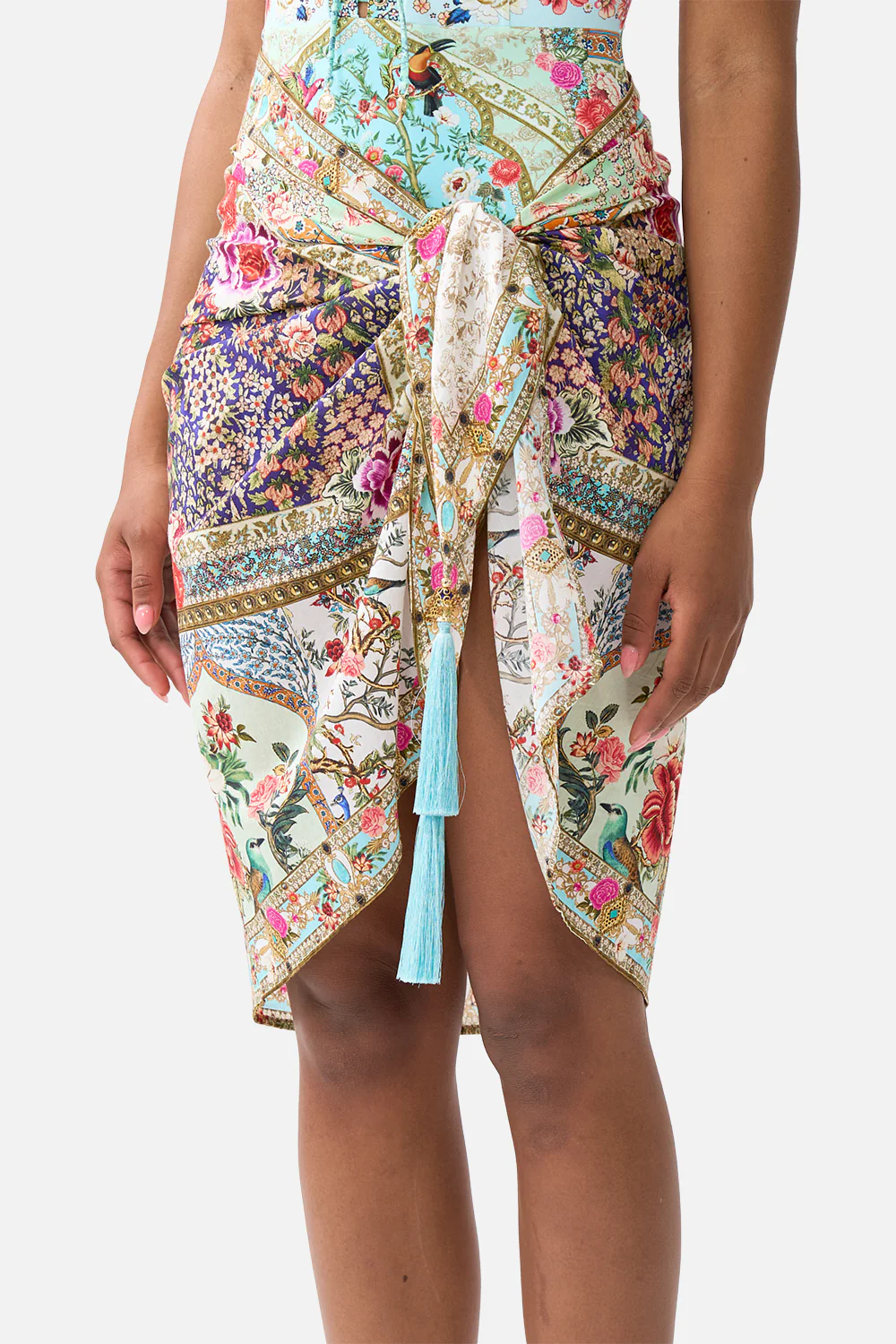 WOVEN SHORT SARONG WITH TASSELS SULTANS AND QUEENS - Image 5
