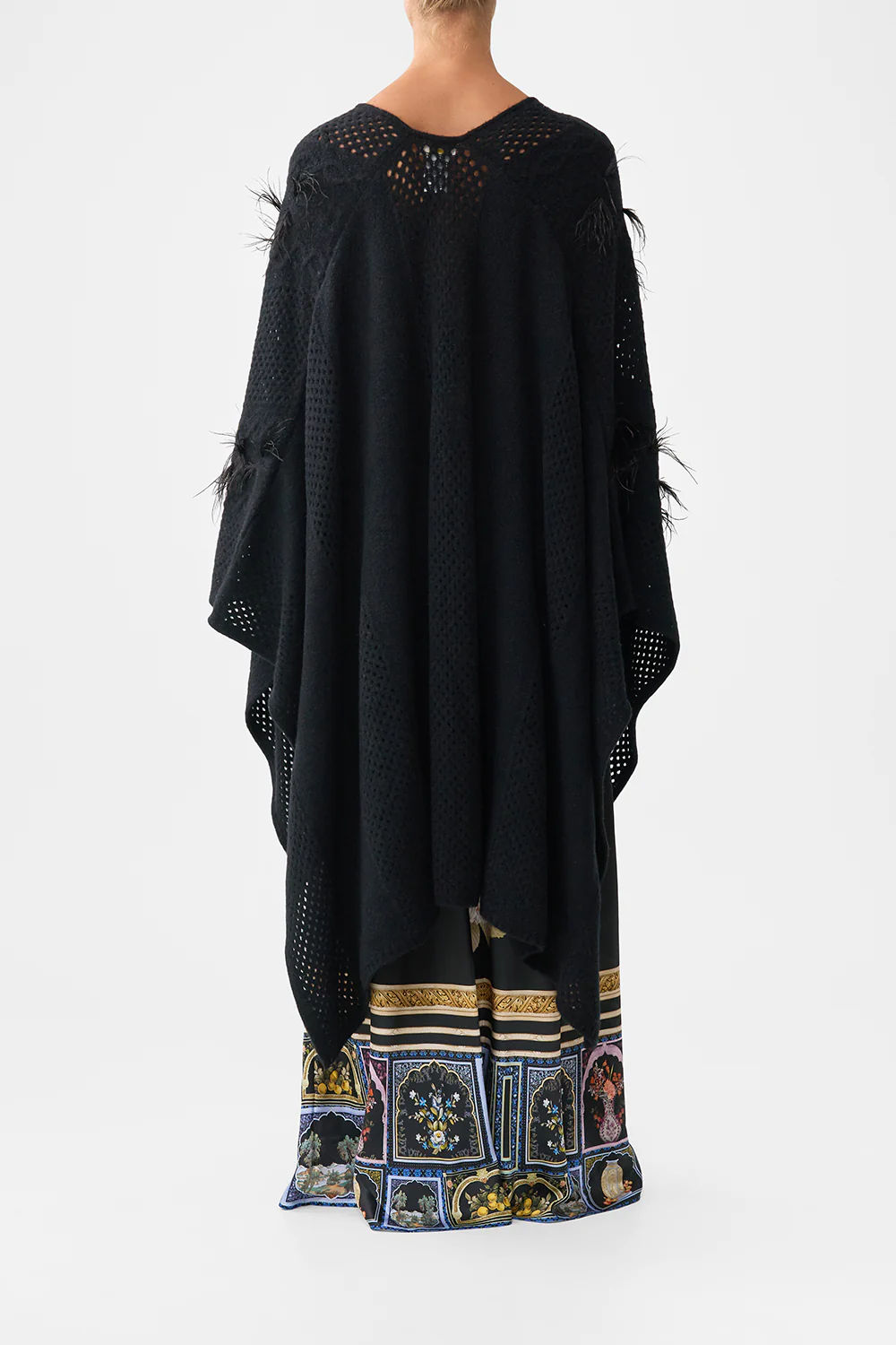THROW OVER OTTOMAN ELEGANCE - Image 2