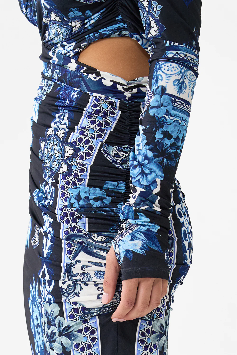 ONE SHOULDER JERSEY CUT OUT DRESS A TILED WONDERLAND - Image 7