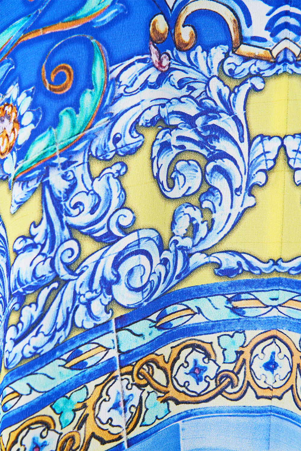 WING COLLAR KAFTAN BENEATH THE ANDALUSIAN SUN - Image 8