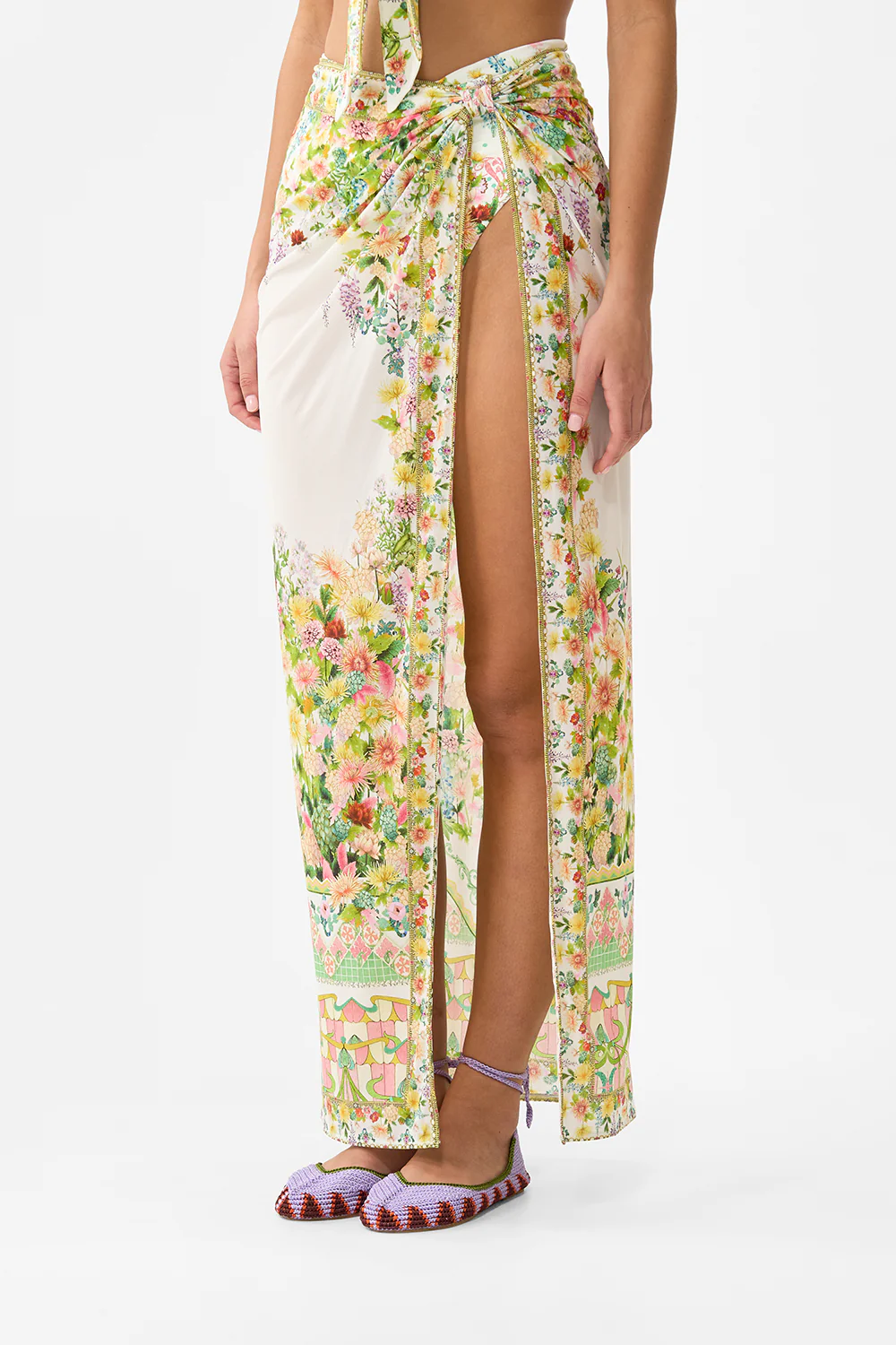 LONG SARONG WITH GATHERED TAB AND LEG SPLIT THE CALL OF CATALONIA - Image 5