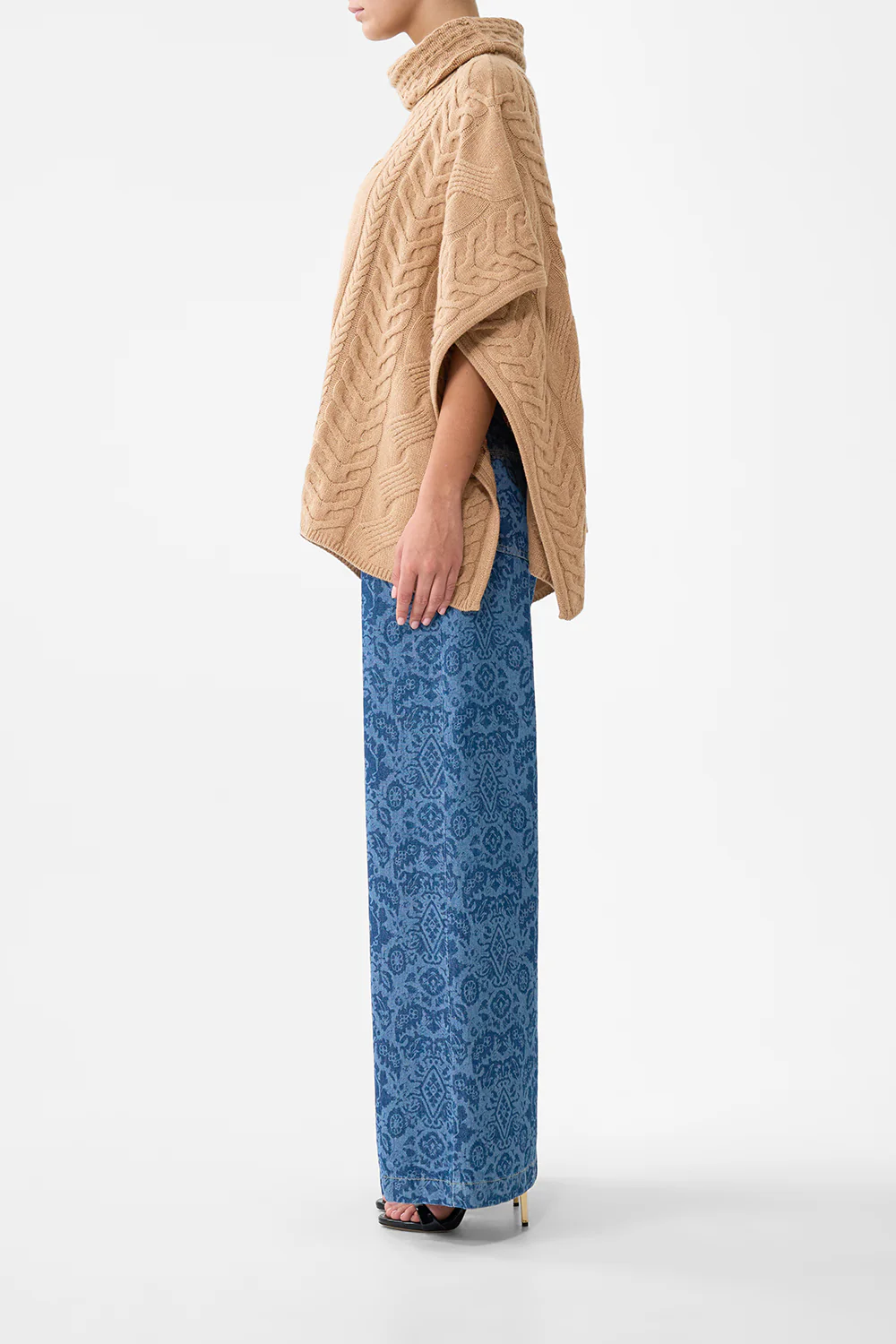 FUNNEL NECK KNIT PONCHO ARANJUEZ ANIMALIA - Image 4