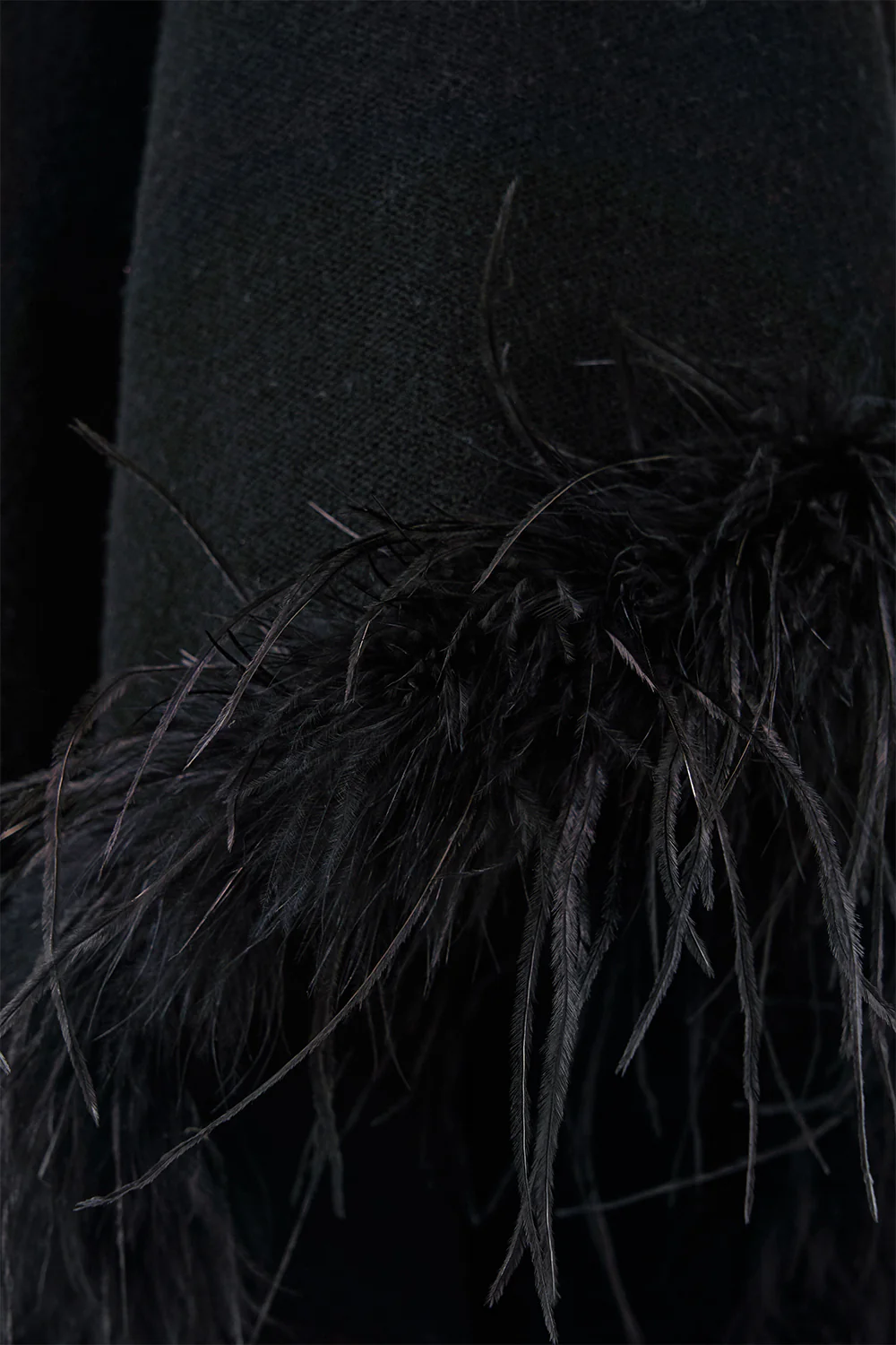 THROW OVER WITH FEATHERS AMULETS AND ALCHEMY - Image 8