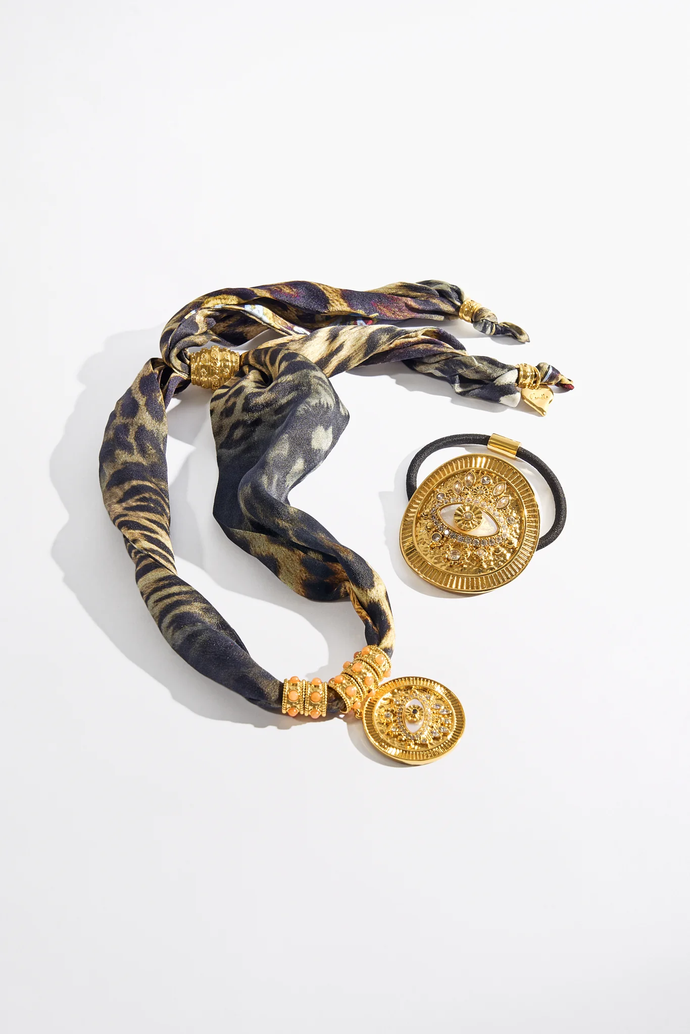 ENCHANTED OCEANIA SILK NECKLACE GOLD - Image 3
