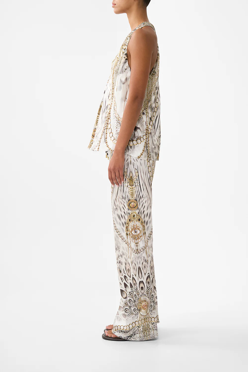 V-NECK TOP WITH KNOT BACK LADY LIONHEART - Image 4