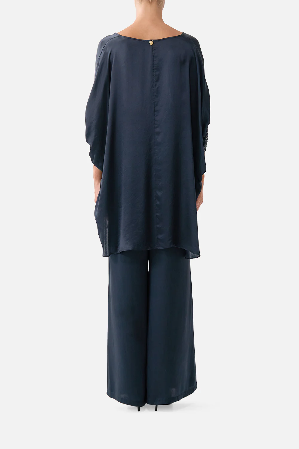 GATHERED CUFF V NECK TOP DAUGHTERS OF DUENDE - Image 2