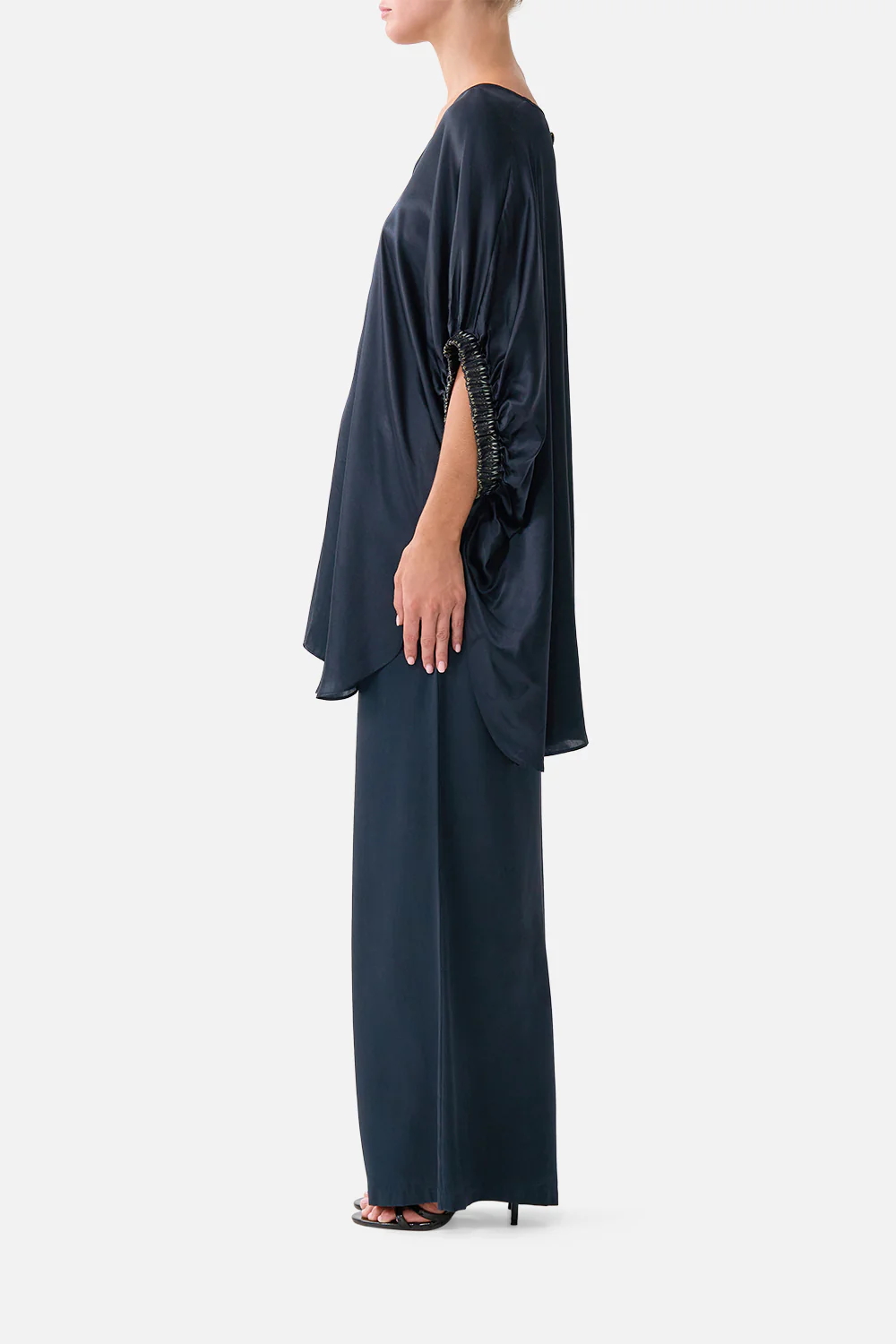 GATHERED CUFF V NECK TOP DAUGHTERS OF DUENDE - Image 4